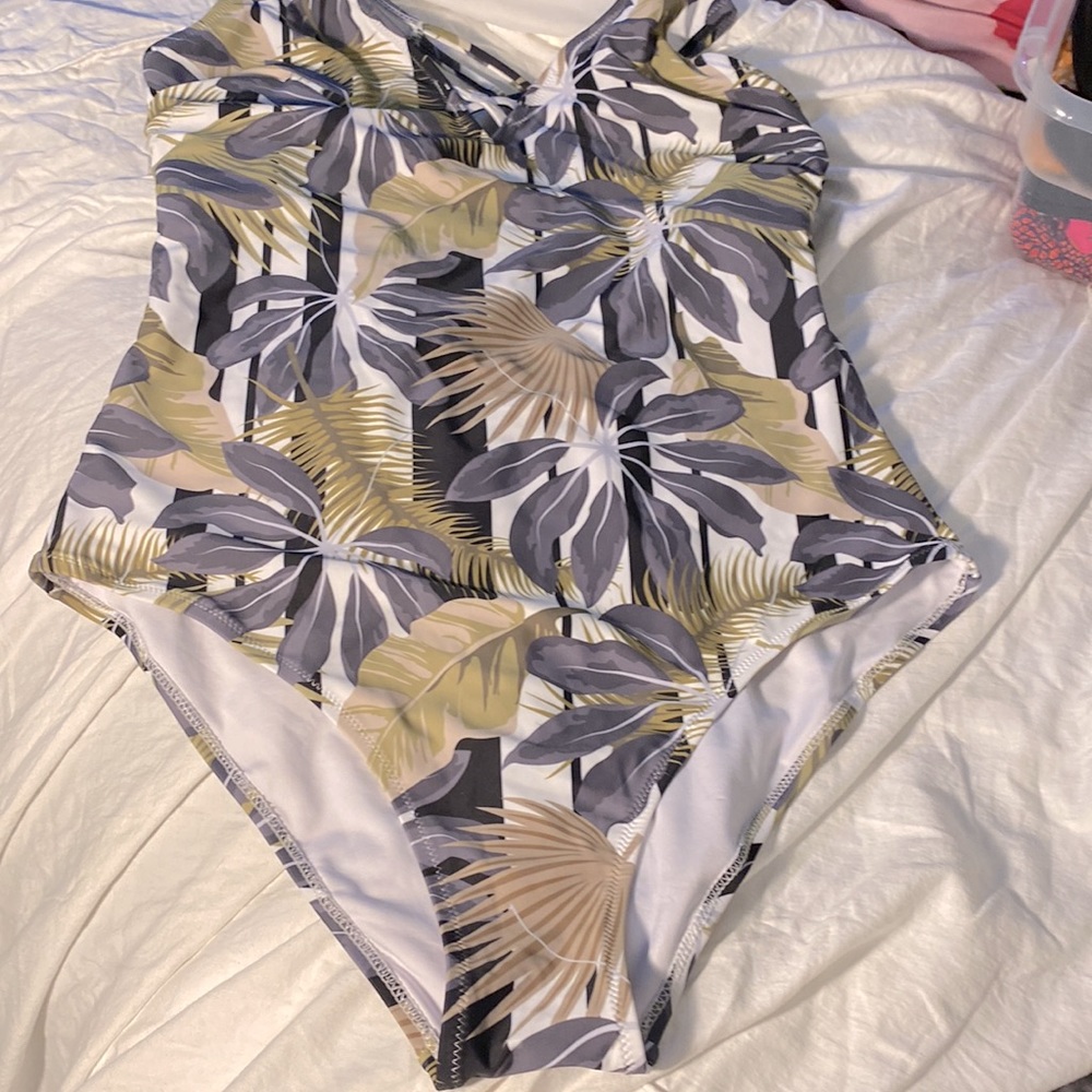 Axesea One Piece Swimsuit sz 16